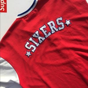 VINTAGE 76ers BASKETBALL TEAM BUTTON UP
